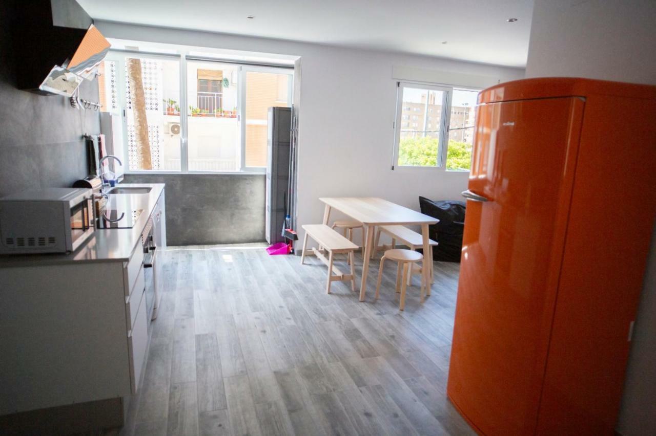 Ferienwohnung Piso De Diseno A 5 Min Andando De La Playa Valencia Exterior foto